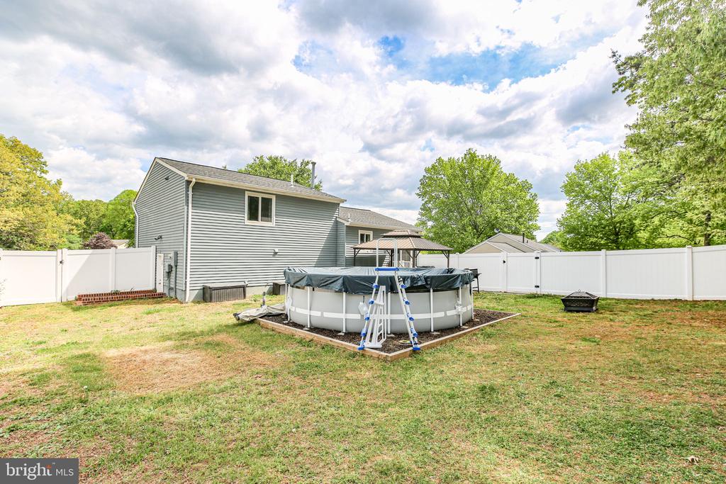 6032 WINDSOR DR, FREDERICKSBURG, Virginia 22407, 3 Bedrooms Bedrooms, ,3 BathroomsBathrooms,Residential,6032 WINDSOR DR,VASP2041132 MLS # VASP2041132