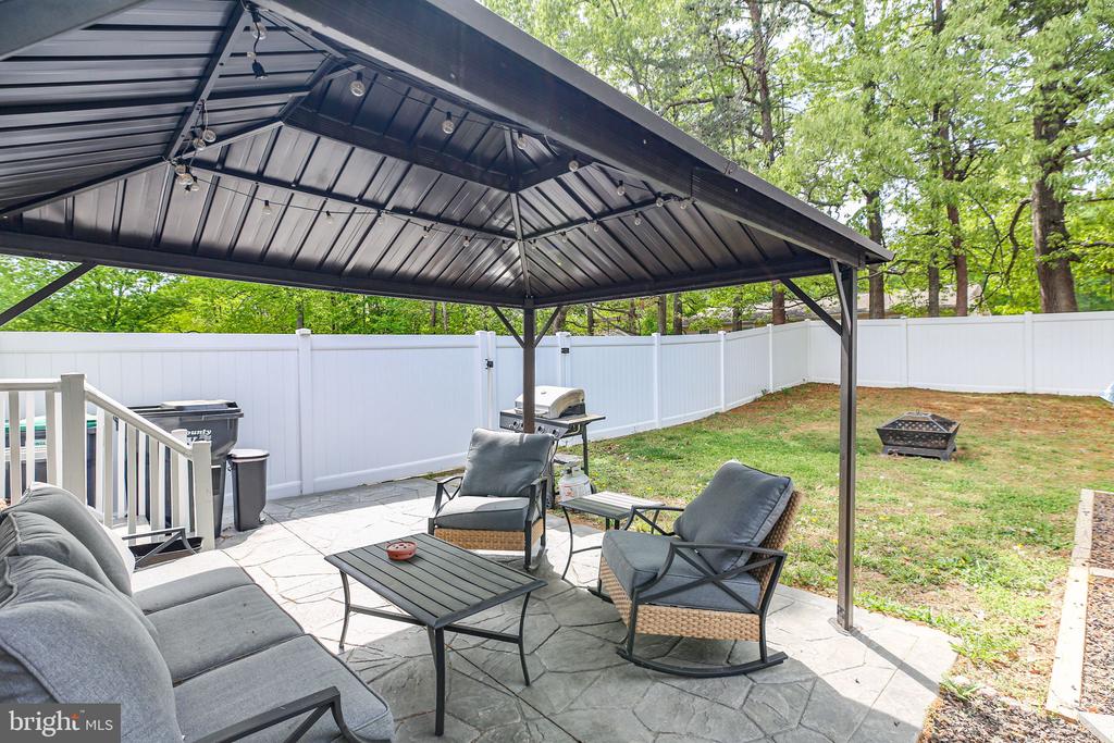 6032 WINDSOR DR, FREDERICKSBURG, Virginia 22407, 3 Bedrooms Bedrooms, ,3 BathroomsBathrooms,Residential,6032 WINDSOR DR,VASP2041132 MLS # VASP2041132