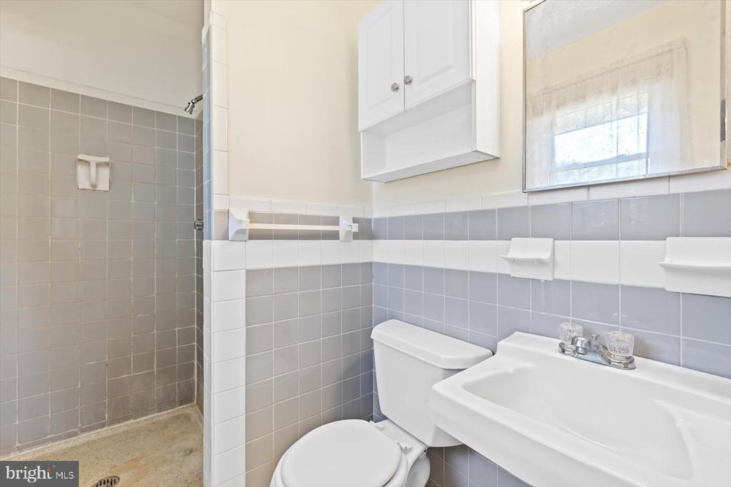 3588 TORRING LN, CATLETT, Virginia 20119, 4 Bedrooms Bedrooms, ,3 BathroomsBathrooms,Residential,3588 TORRING LN,VAFQ2021642 MLS # VAFQ2021642