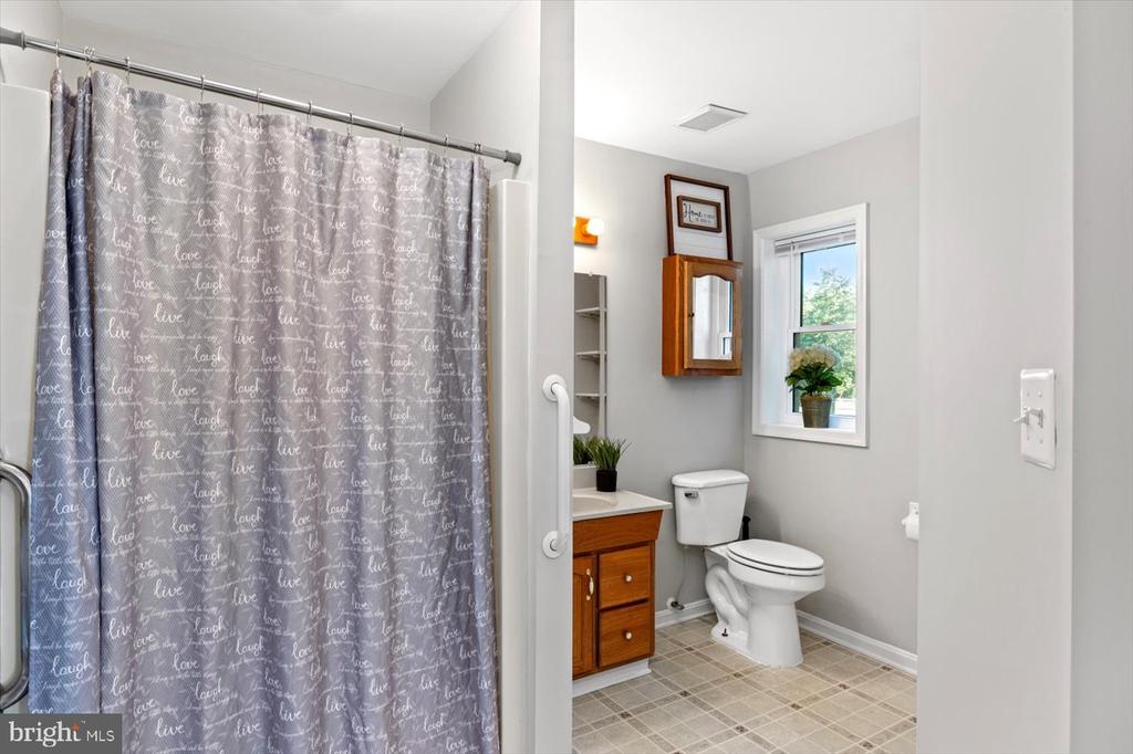 3588 TORRING LN, CATLETT, Virginia 20119, 4 Bedrooms Bedrooms, ,3 BathroomsBathrooms,Residential,3588 TORRING LN,VAFQ2021642 MLS # VAFQ2021642