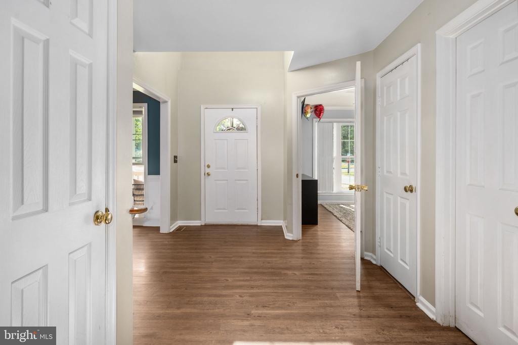 10127 NEW SCOTLAND DR, FREDERICKSBURG, Virginia 22408, 4 Bedrooms Bedrooms, ,3 BathroomsBathrooms,Residential,10127 NEW SCOTLAND DR,VASP2041282 MLS # VASP2041282