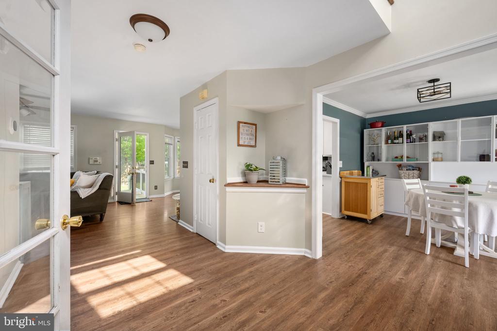 10127 NEW SCOTLAND DR, FREDERICKSBURG, Virginia 22408, 4 Bedrooms Bedrooms, ,3 BathroomsBathrooms,Residential,10127 NEW SCOTLAND DR,VASP2041282 MLS # VASP2041282