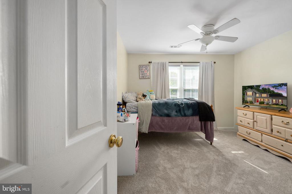 10127 NEW SCOTLAND DR, FREDERICKSBURG, Virginia 22408, 4 Bedrooms Bedrooms, ,3 BathroomsBathrooms,Residential,10127 NEW SCOTLAND DR,VASP2041282 MLS # VASP2041282