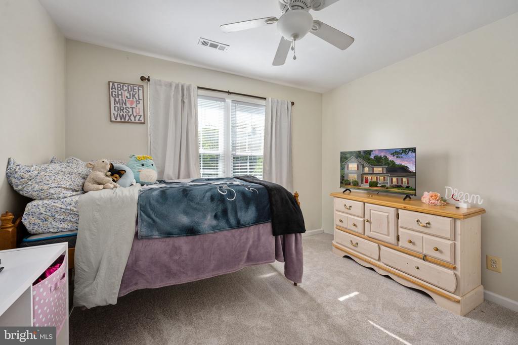 10127 NEW SCOTLAND DR, FREDERICKSBURG, Virginia 22408, 4 Bedrooms Bedrooms, ,3 BathroomsBathrooms,Residential,10127 NEW SCOTLAND DR,VASP2041282 MLS # VASP2041282