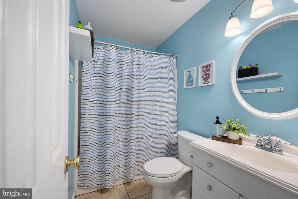 10127 NEW SCOTLAND DR, FREDERICKSBURG, Virginia 22408, 4 Bedrooms Bedrooms, ,3 BathroomsBathrooms,Residential,10127 NEW SCOTLAND DR,VASP2041282 MLS # VASP2041282