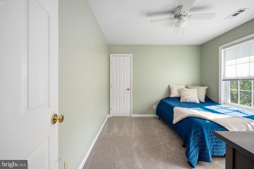 10127 NEW SCOTLAND DR, FREDERICKSBURG, Virginia 22408, 4 Bedrooms Bedrooms, ,3 BathroomsBathrooms,Residential,10127 NEW SCOTLAND DR,VASP2041282 MLS # VASP2041282