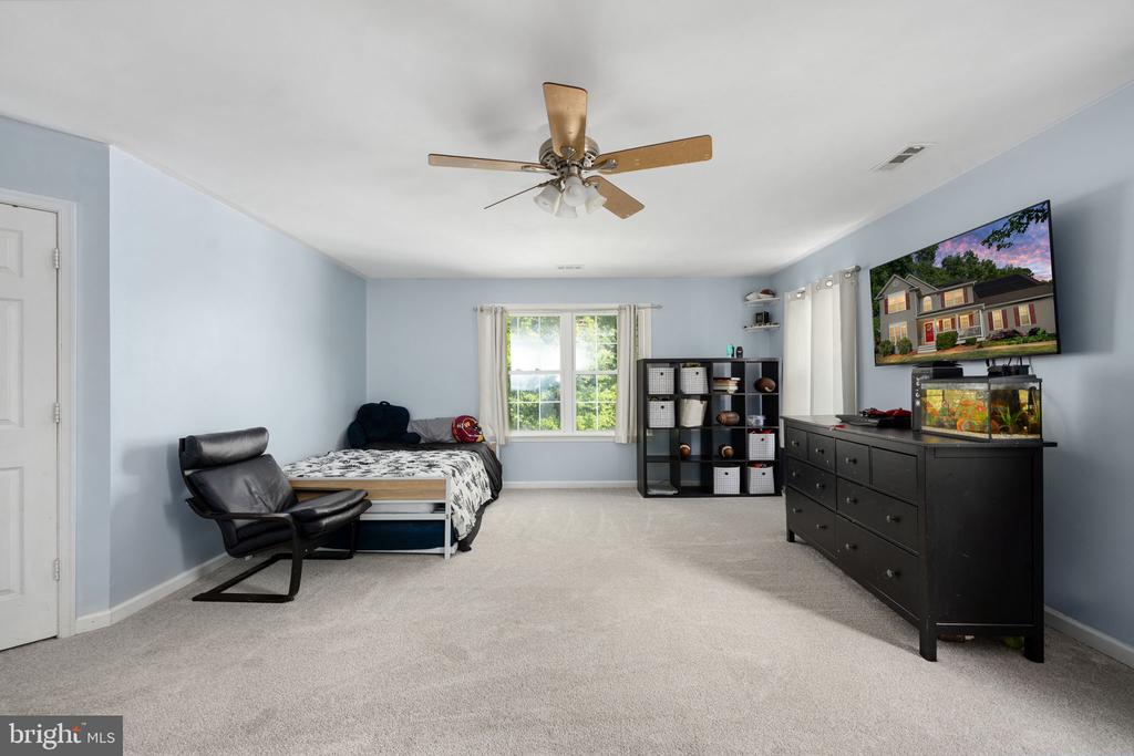 10127 NEW SCOTLAND DR, FREDERICKSBURG, Virginia 22408, 4 Bedrooms Bedrooms, ,3 BathroomsBathrooms,Residential,10127 NEW SCOTLAND DR,VASP2041282 MLS # VASP2041282