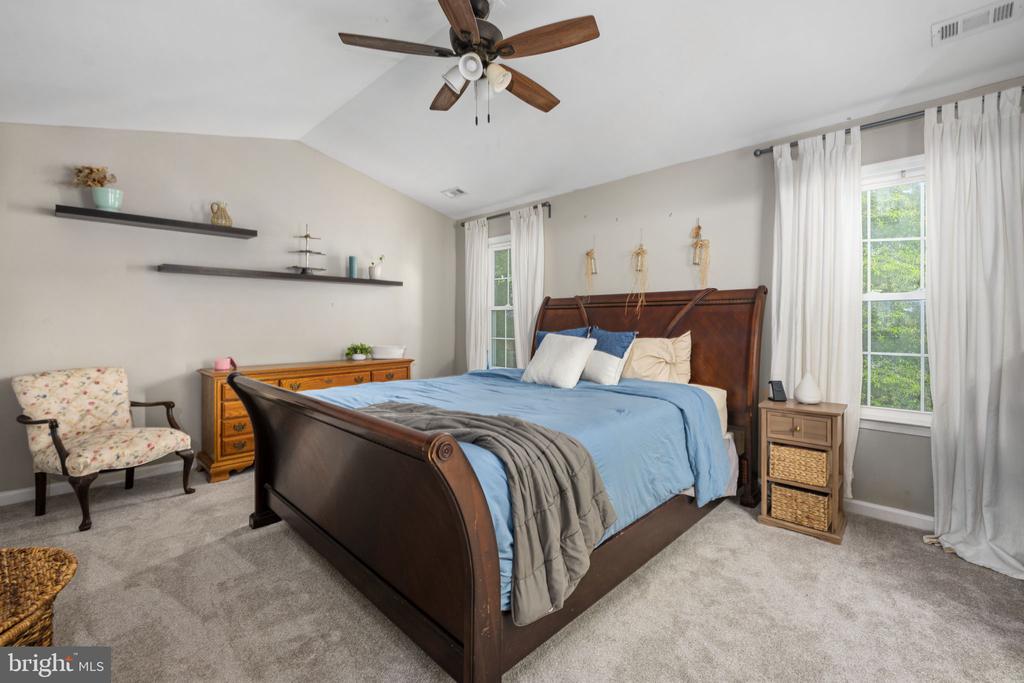 10127 NEW SCOTLAND DR, FREDERICKSBURG, Virginia 22408, 4 Bedrooms Bedrooms, ,3 BathroomsBathrooms,Residential,10127 NEW SCOTLAND DR,VASP2041282 MLS # VASP2041282