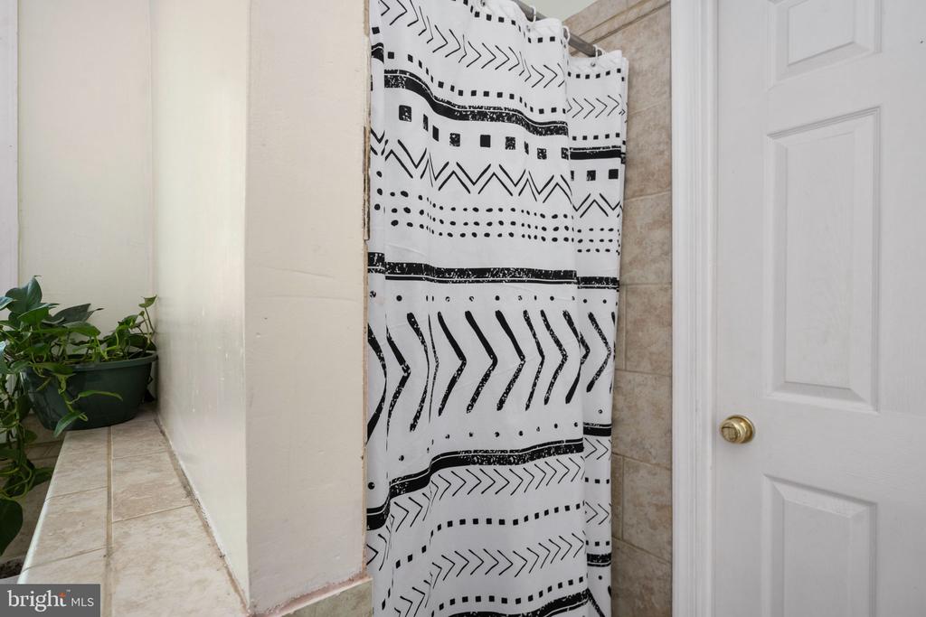 10127 NEW SCOTLAND DR, FREDERICKSBURG, Virginia 22408, 4 Bedrooms Bedrooms, ,3 BathroomsBathrooms,Residential,10127 NEW SCOTLAND DR,VASP2041282 MLS # VASP2041282