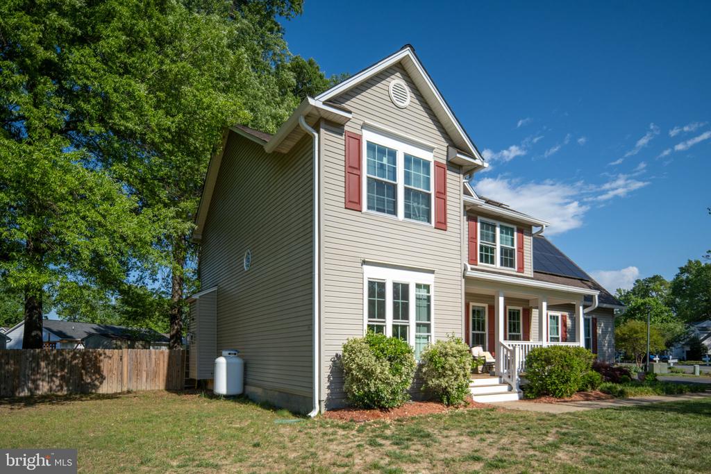 10127 NEW SCOTLAND DR, FREDERICKSBURG, Virginia 22408, 4 Bedrooms Bedrooms, ,3 BathroomsBathrooms,Residential,10127 NEW SCOTLAND DR,VASP2041282 MLS # VASP2041282