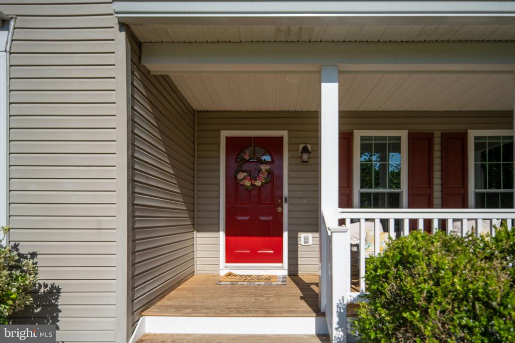 10127 NEW SCOTLAND DR, FREDERICKSBURG, Virginia 22408, 4 Bedrooms Bedrooms, ,3 BathroomsBathrooms,Residential,10127 NEW SCOTLAND DR,VASP2041282 MLS # VASP2041282