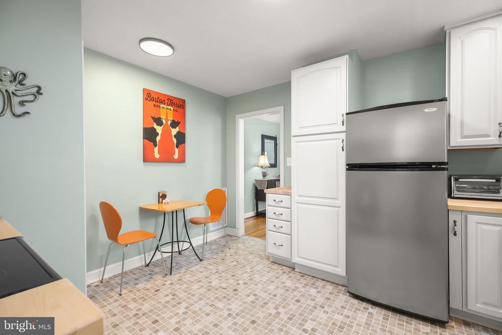 113 HILL ST, FREDERICKSBURG, Virginia 22408, 2 Bedrooms Bedrooms, ,1 BathroomBathrooms,Residential,113 HILL ST,VASP2033052 MLS # VASP2033052