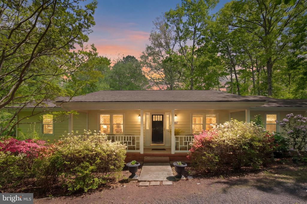 103 INDIAN HILLS RD, LOCUST GROVE, Virginia 22508, 5 Bedrooms Bedrooms, ,3 BathroomsBathrooms,Residential,103 INDIAN HILLS RD,VAOR2013908 MLS # VAOR2013908