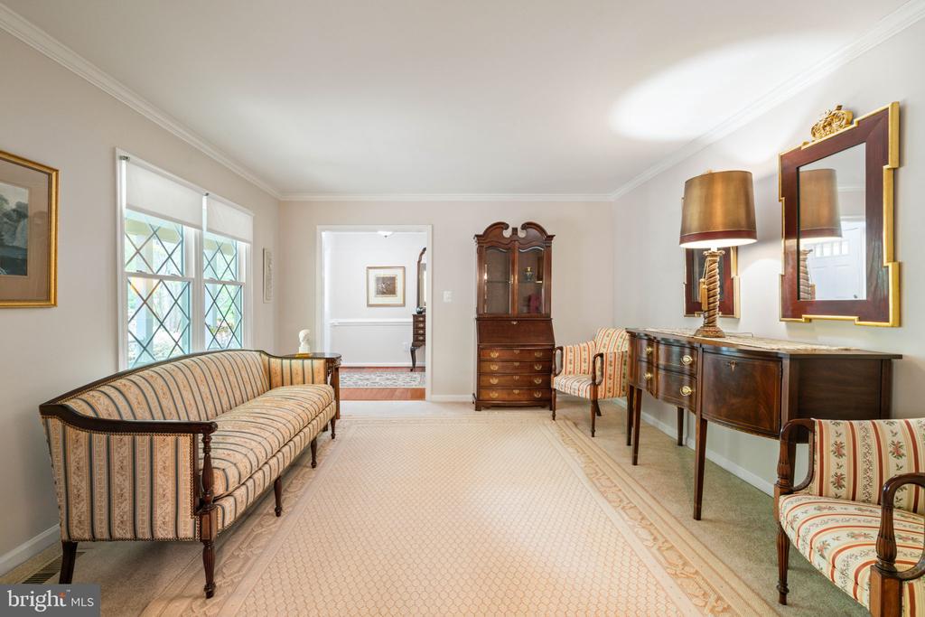 103 INDIAN HILLS RD, LOCUST GROVE, Virginia 22508, 5 Bedrooms Bedrooms, ,3 BathroomsBathrooms,Residential,103 INDIAN HILLS RD,VAOR2013908 MLS # VAOR2013908