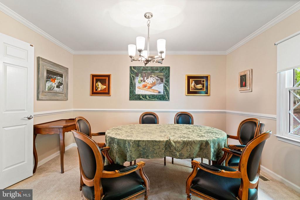 103 INDIAN HILLS RD, LOCUST GROVE, Virginia 22508, 5 Bedrooms Bedrooms, ,3 BathroomsBathrooms,Residential,103 INDIAN HILLS RD,VAOR2013908 MLS # VAOR2013908