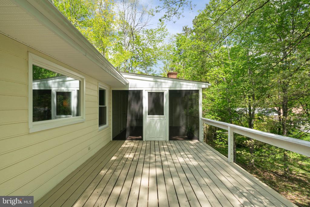 103 INDIAN HILLS RD, LOCUST GROVE, Virginia 22508, 5 Bedrooms Bedrooms, ,3 BathroomsBathrooms,Residential,103 INDIAN HILLS RD,VAOR2013908 MLS # VAOR2013908