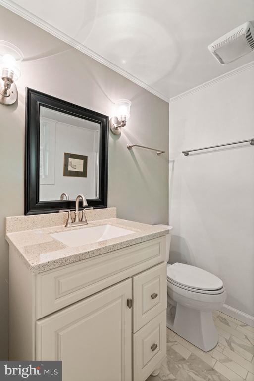 103 INDIAN HILLS RD, LOCUST GROVE, Virginia 22508, 5 Bedrooms Bedrooms, ,3 BathroomsBathrooms,Residential,103 INDIAN HILLS RD,VAOR2013908 MLS # VAOR2013908