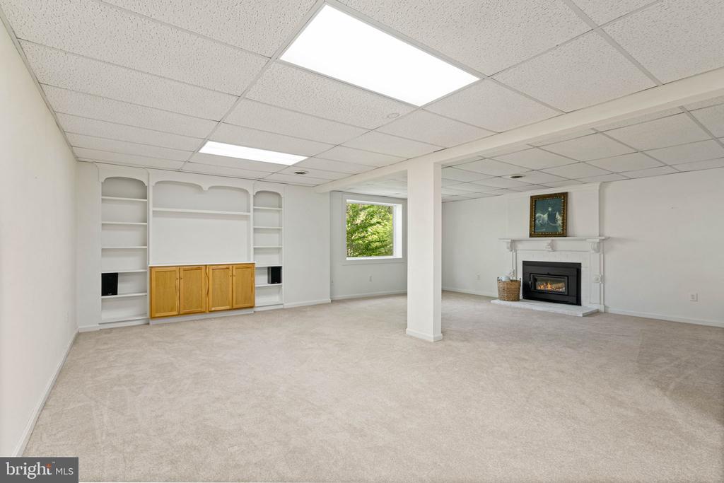 103 INDIAN HILLS RD, LOCUST GROVE, Virginia 22508, 5 Bedrooms Bedrooms, ,3 BathroomsBathrooms,Residential,103 INDIAN HILLS RD,VAOR2013908 MLS # VAOR2013908