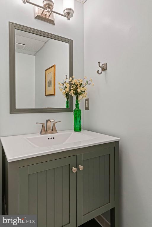 103 INDIAN HILLS RD, LOCUST GROVE, Virginia 22508, 5 Bedrooms Bedrooms, ,3 BathroomsBathrooms,Residential,103 INDIAN HILLS RD,VAOR2013908 MLS # VAOR2013908