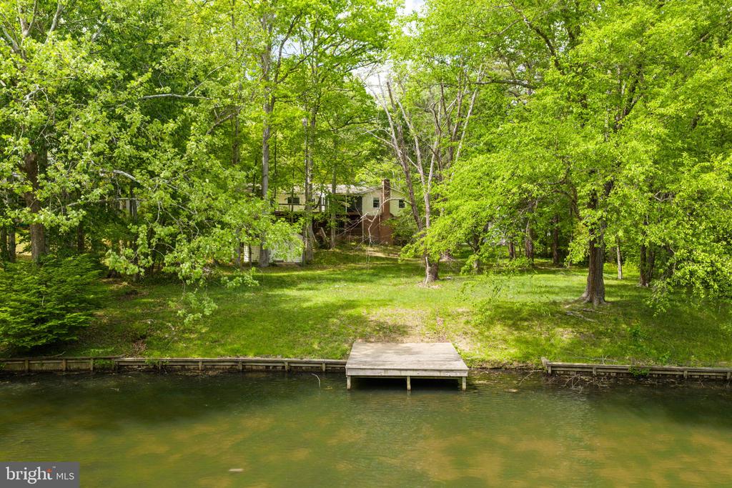 103 INDIAN HILLS RD, LOCUST GROVE, Virginia 22508, 5 Bedrooms Bedrooms, ,3 BathroomsBathrooms,Residential,103 INDIAN HILLS RD,VAOR2013908 MLS # VAOR2013908