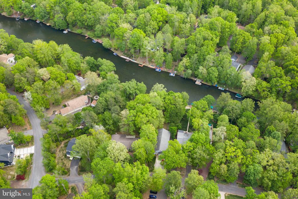 103 INDIAN HILLS RD, LOCUST GROVE, Virginia 22508, 5 Bedrooms Bedrooms, ,3 BathroomsBathrooms,Residential,103 INDIAN HILLS RD,VAOR2013908 MLS # VAOR2013908