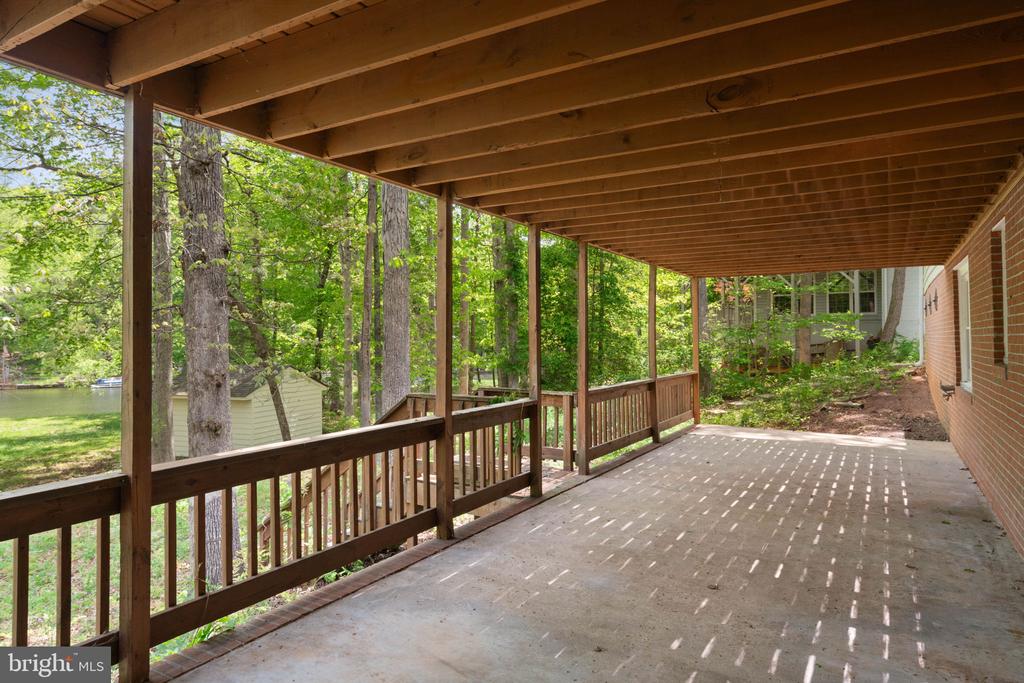 103 INDIAN HILLS RD, LOCUST GROVE, Virginia 22508, 5 Bedrooms Bedrooms, ,3 BathroomsBathrooms,Residential,103 INDIAN HILLS RD,VAOR2013908 MLS # VAOR2013908