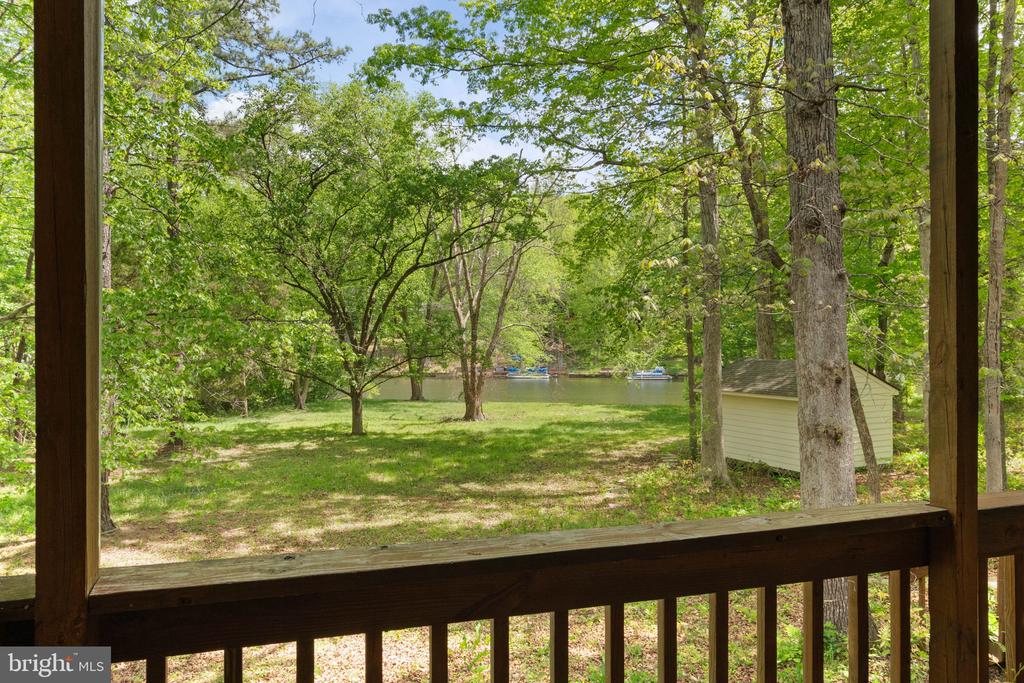 103 INDIAN HILLS RD, LOCUST GROVE, Virginia 22508, 5 Bedrooms Bedrooms, ,3 BathroomsBathrooms,Residential,103 INDIAN HILLS RD,VAOR2013908 MLS # VAOR2013908