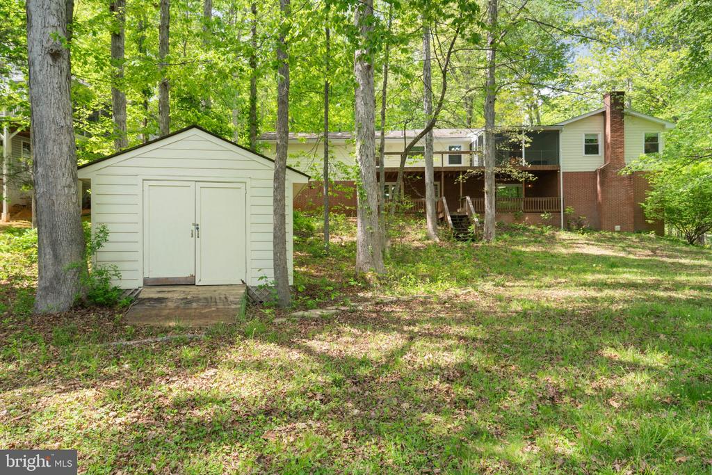 103 INDIAN HILLS RD, LOCUST GROVE, Virginia 22508, 5 Bedrooms Bedrooms, ,3 BathroomsBathrooms,Residential,103 INDIAN HILLS RD,VAOR2013908 MLS # VAOR2013908