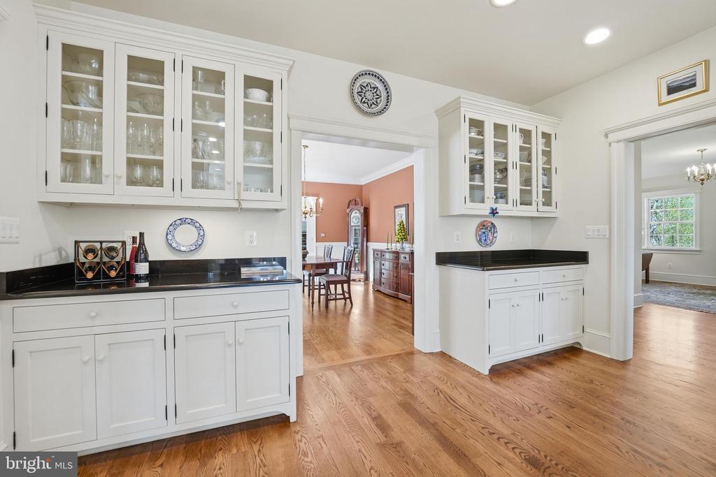 4722 S COWPASTURE LN S, HUME, Virginia 22639, 4 Bedrooms Bedrooms, ,4 BathroomsBathrooms,Residential,4722 S COWPASTURE LN S,VAFQ2021614 MLS # VAFQ2021614