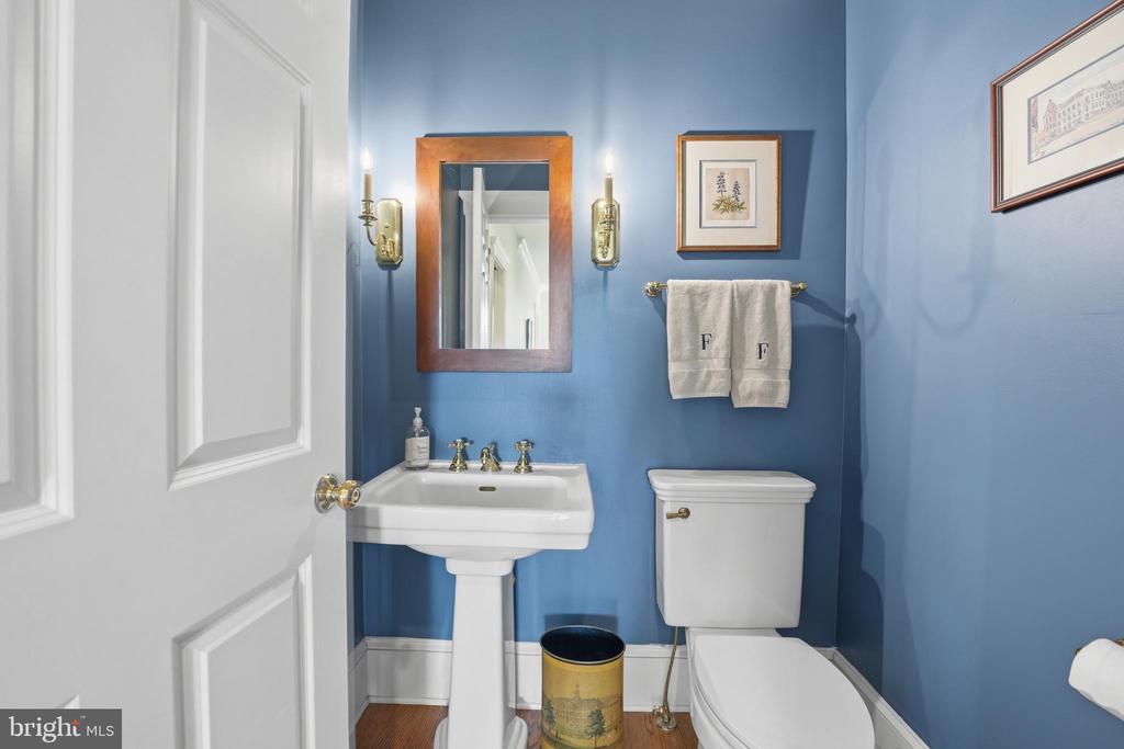 4722 S COWPASTURE LN S, HUME, Virginia 22639, 4 Bedrooms Bedrooms, ,4 BathroomsBathrooms,Residential,4722 S COWPASTURE LN S,VAFQ2021614 MLS # VAFQ2021614