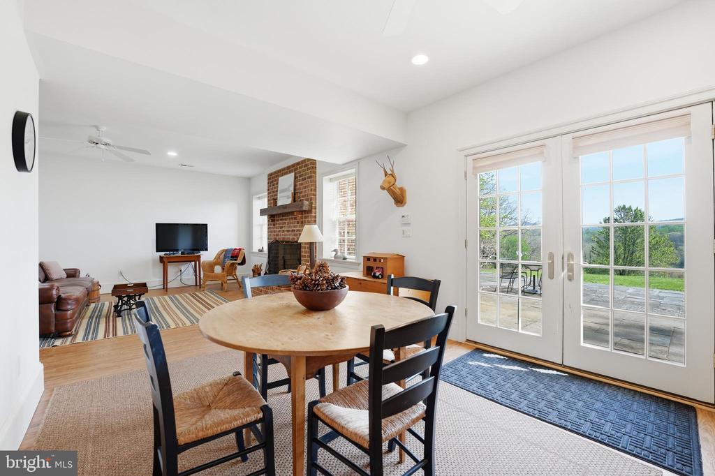 4722 S COWPASTURE LN S, HUME, Virginia 22639, 4 Bedrooms Bedrooms, ,4 BathroomsBathrooms,Residential,4722 S COWPASTURE LN S,VAFQ2021614 MLS # VAFQ2021614