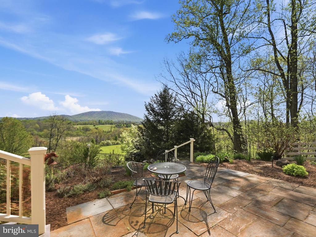 4722 S COWPASTURE LN S, HUME, Virginia 22639, 4 Bedrooms Bedrooms, ,4 BathroomsBathrooms,Residential,4722 S COWPASTURE LN S,VAFQ2021614 MLS # VAFQ2021614