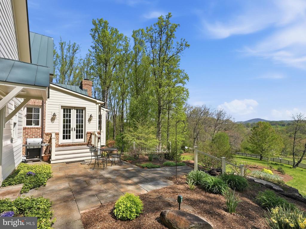 4722 S COWPASTURE LN S, HUME, Virginia 22639, 4 Bedrooms Bedrooms, ,4 BathroomsBathrooms,Residential,4722 S COWPASTURE LN S,VAFQ2021614 MLS # VAFQ2021614