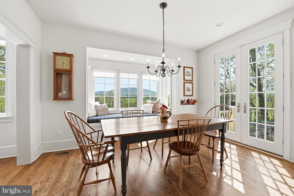 4722 S COWPASTURE LN S, HUME, Virginia 22639, 4 Bedrooms Bedrooms, ,4 BathroomsBathrooms,Residential,4722 S COWPASTURE LN S,VAFQ2021614 MLS # VAFQ2021614