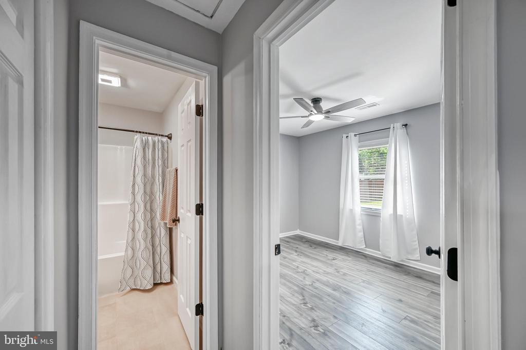 19212 CONSTITUTION HWY, ORANGE, Virginia 22960, 3 Bedrooms Bedrooms, ,1 BathroomBathrooms,Residential,19212 CONSTITUTION HWY,VAOR2013970 MLS # VAOR2013970