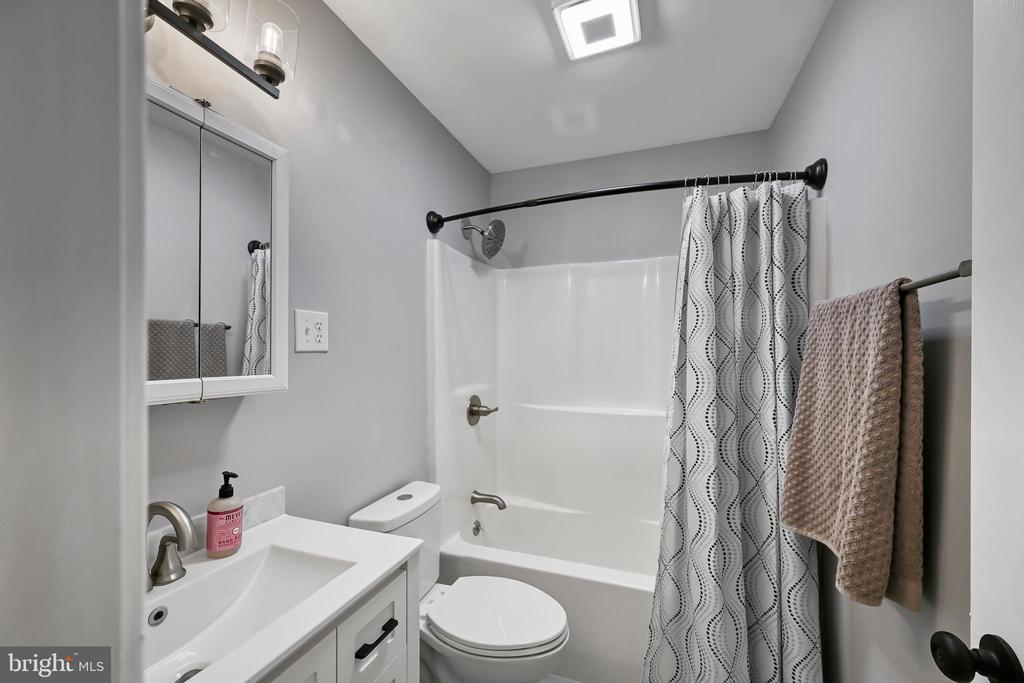 19212 CONSTITUTION HWY, ORANGE, Virginia 22960, 3 Bedrooms Bedrooms, ,1 BathroomBathrooms,Residential,19212 CONSTITUTION HWY,VAOR2013970 MLS # VAOR2013970