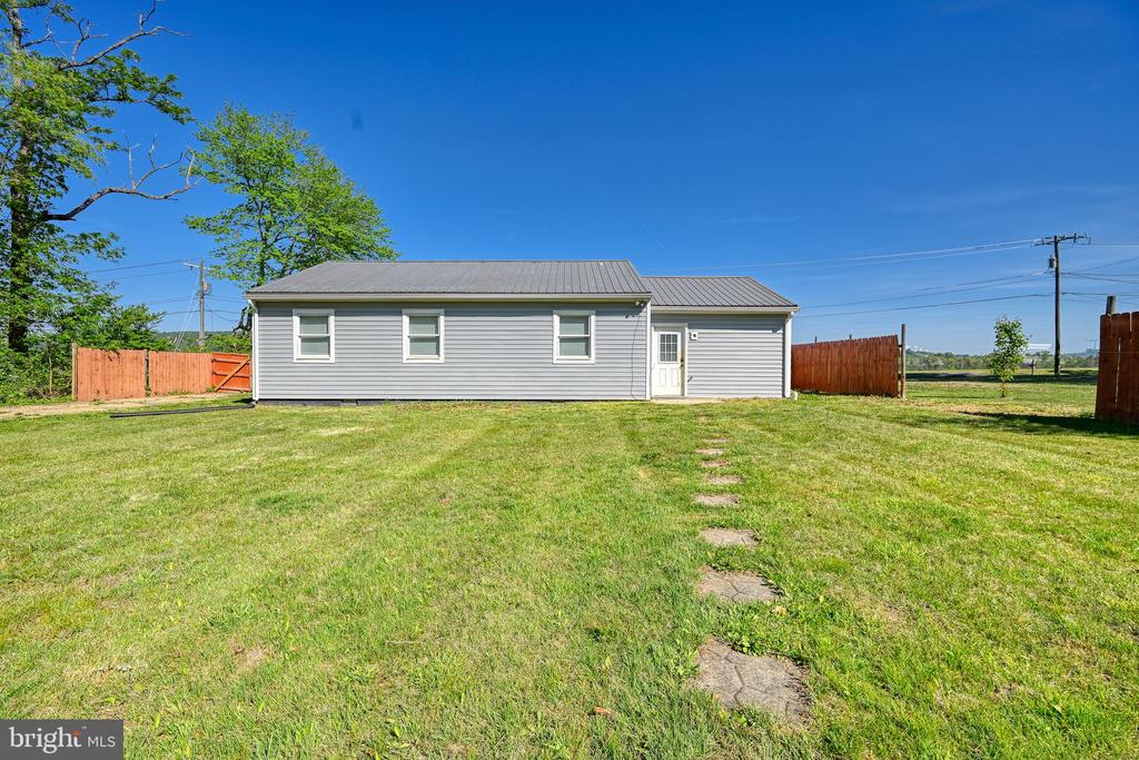 19212 CONSTITUTION HWY, ORANGE, Virginia 22960, 3 Bedrooms Bedrooms, ,1 BathroomBathrooms,Residential,19212 CONSTITUTION HWY,VAOR2013970 MLS # VAOR2013970