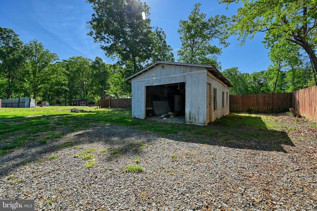 19212 CONSTITUTION HWY, ORANGE, Virginia 22960, 3 Bedrooms Bedrooms, ,1 BathroomBathrooms,Residential,19212 CONSTITUTION HWY,VAOR2013970 MLS # VAOR2013970