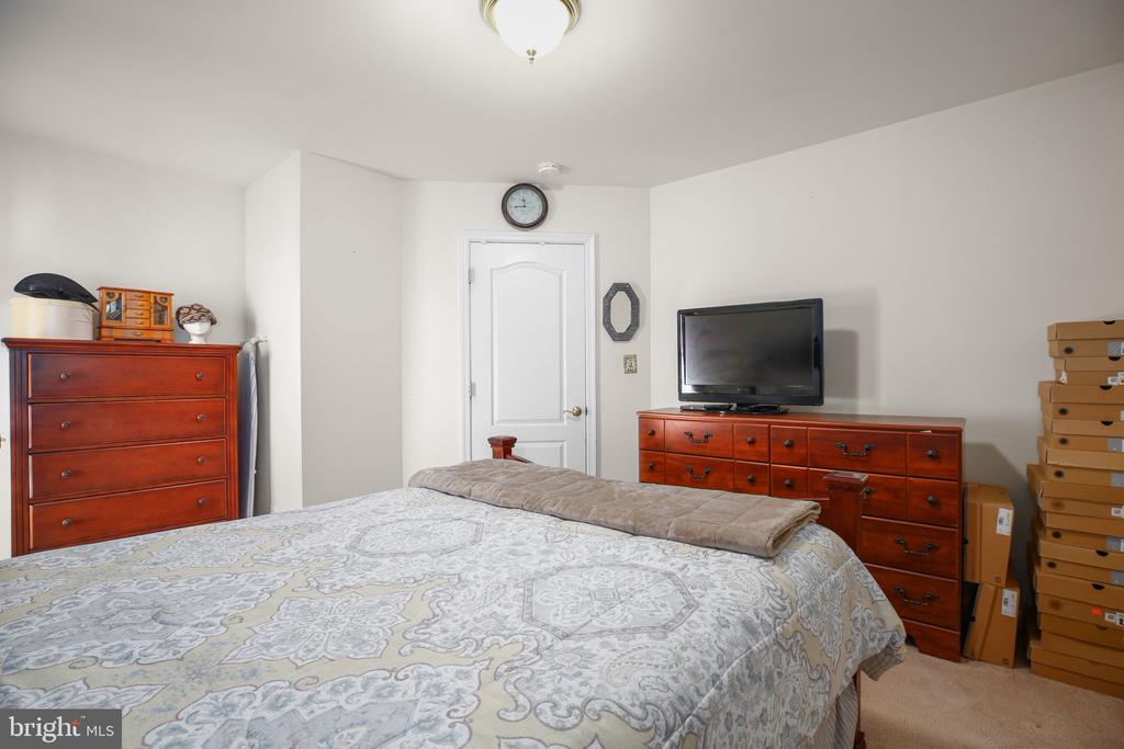 11011 NAPLES CT, FREDERICKSBURG, Virginia 22407, 4 Bedrooms Bedrooms, ,3 BathroomsBathrooms,Residential,11011 NAPLES CT,VASP2041306 MLS # VASP2041306