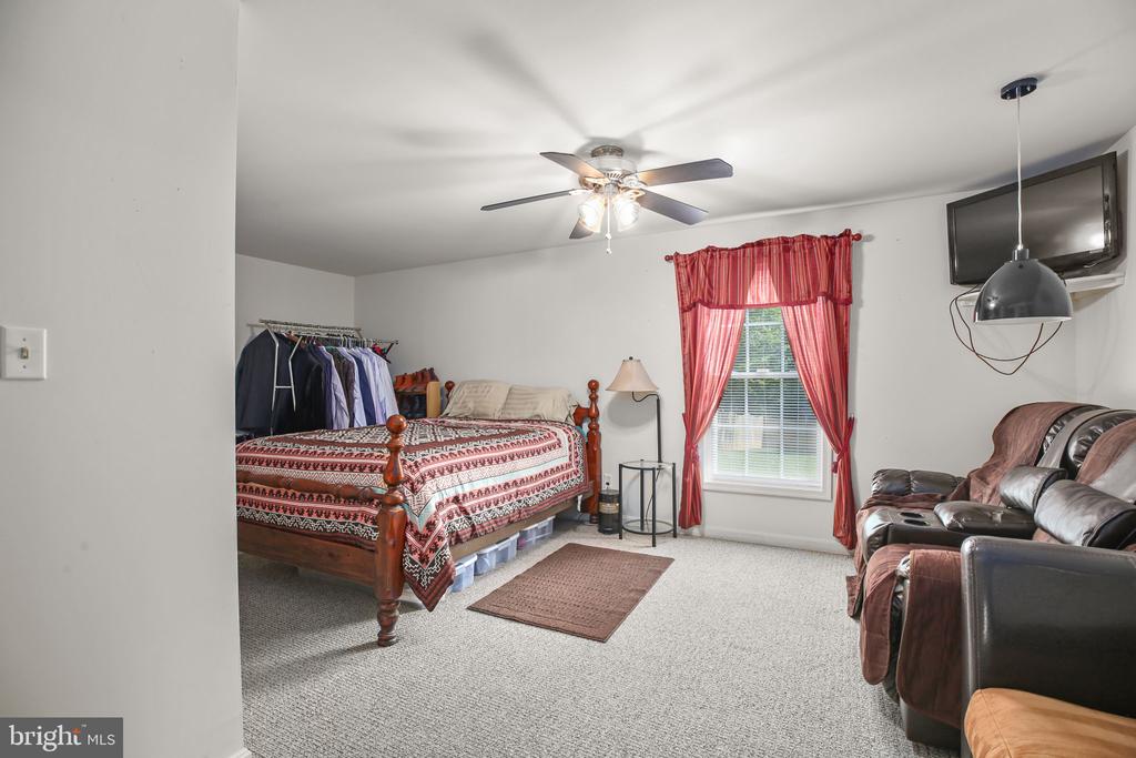 11011 NAPLES CT, FREDERICKSBURG, Virginia 22407, 4 Bedrooms Bedrooms, ,3 BathroomsBathrooms,Residential,11011 NAPLES CT,VASP2041306 MLS # VASP2041306