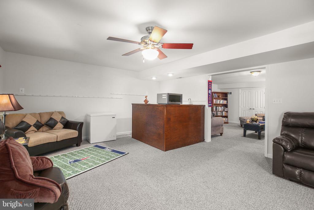 11011 NAPLES CT, FREDERICKSBURG, Virginia 22407, 4 Bedrooms Bedrooms, ,3 BathroomsBathrooms,Residential,11011 NAPLES CT,VASP2041306 MLS # VASP2041306