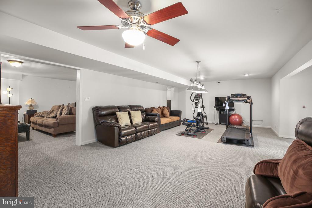 11011 NAPLES CT, FREDERICKSBURG, Virginia 22407, 4 Bedrooms Bedrooms, ,3 BathroomsBathrooms,Residential,11011 NAPLES CT,VASP2041306 MLS # VASP2041306