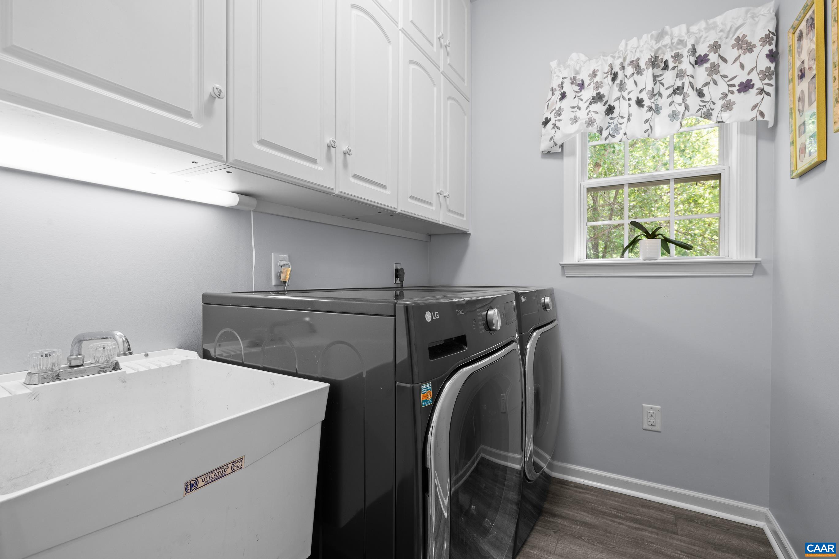 204 W ROSEWOOD DR, BARBOURSVILLE, Virginia 22923, 4 Bedrooms Bedrooms, ,3 BathroomsBathrooms,Residential,204 W ROSEWOOD DR,676256 MLS # 676256