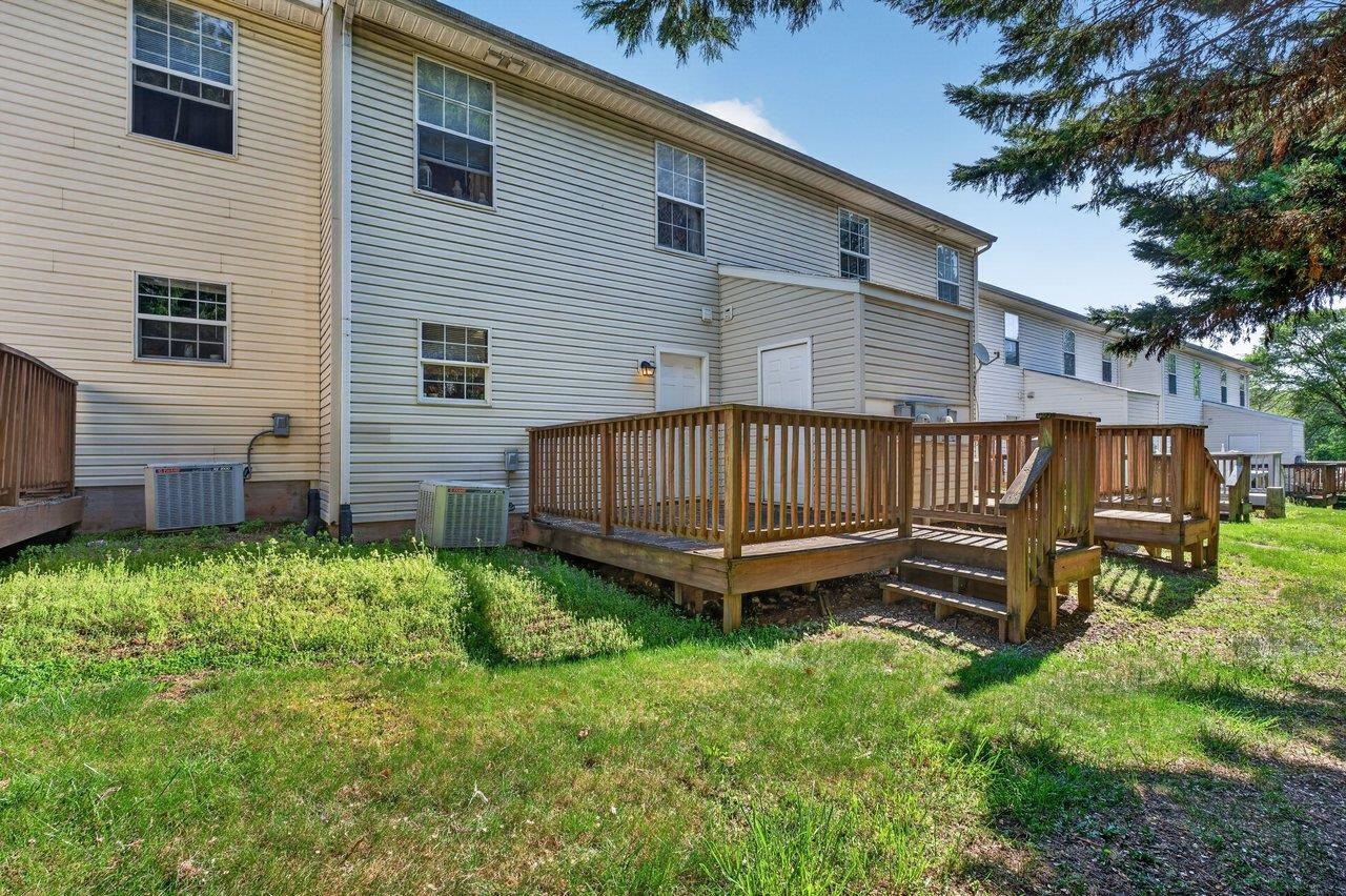 492 PHEASANT RUN CIR, HARRISONBURG, Virginia 22801, 4 Bedrooms Bedrooms, ,2 BathroomsBathrooms,Residential,492 PHEASANT RUN CIR,676315 MLS # 676315