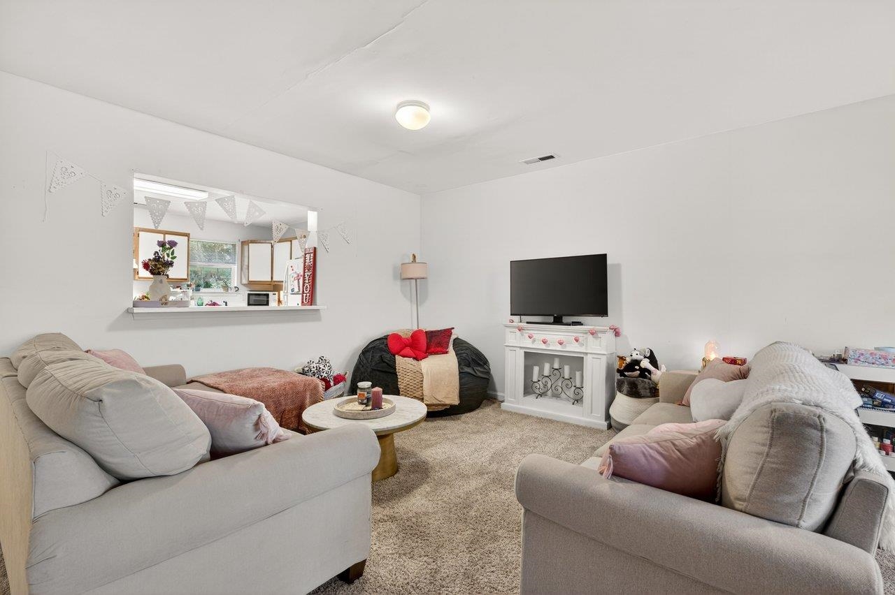 492 PHEASANT RUN CIR, HARRISONBURG, Virginia 22801, 4 Bedrooms Bedrooms, ,2 BathroomsBathrooms,Residential,492 PHEASANT RUN CIR,676315 MLS # 676315