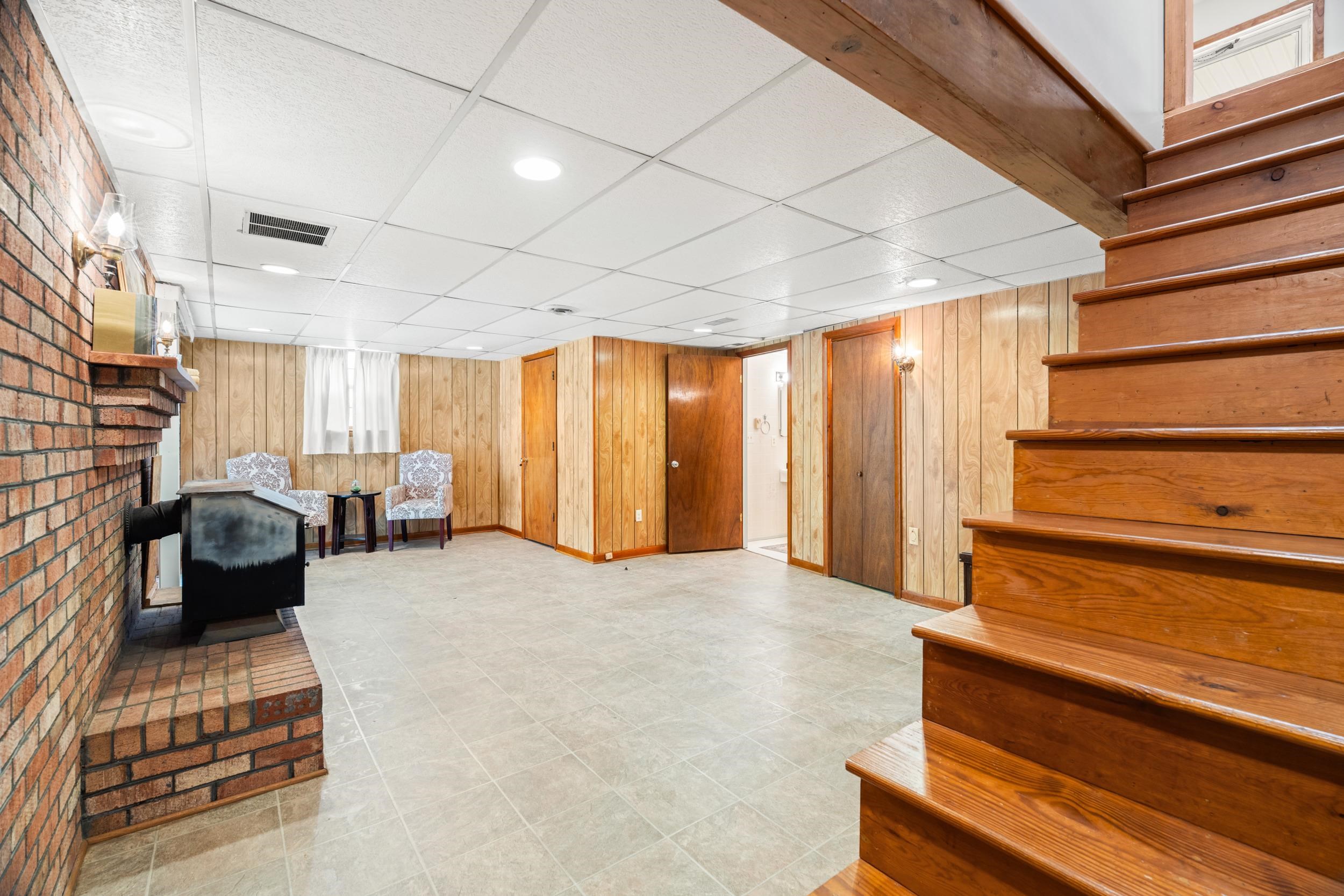 35 HILLSIDE DR, VERONA, Virginia 24482, 3 Bedrooms Bedrooms, ,2 BathroomsBathrooms,Residential,35 HILLSIDE DR,676316 MLS # 676316