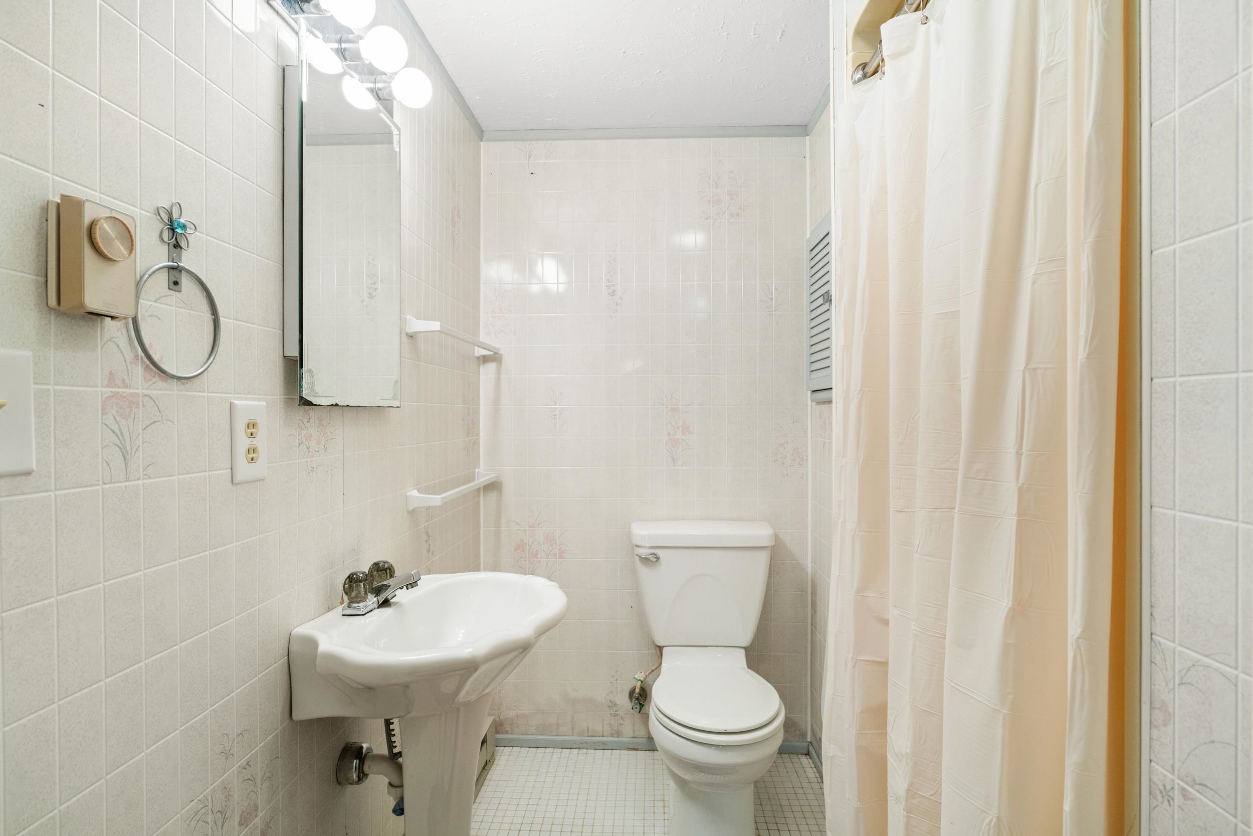 35 HILLSIDE DR, VERONA, Virginia 24482, 3 Bedrooms Bedrooms, ,2 BathroomsBathrooms,Residential,35 HILLSIDE DR,676316 MLS # 676316