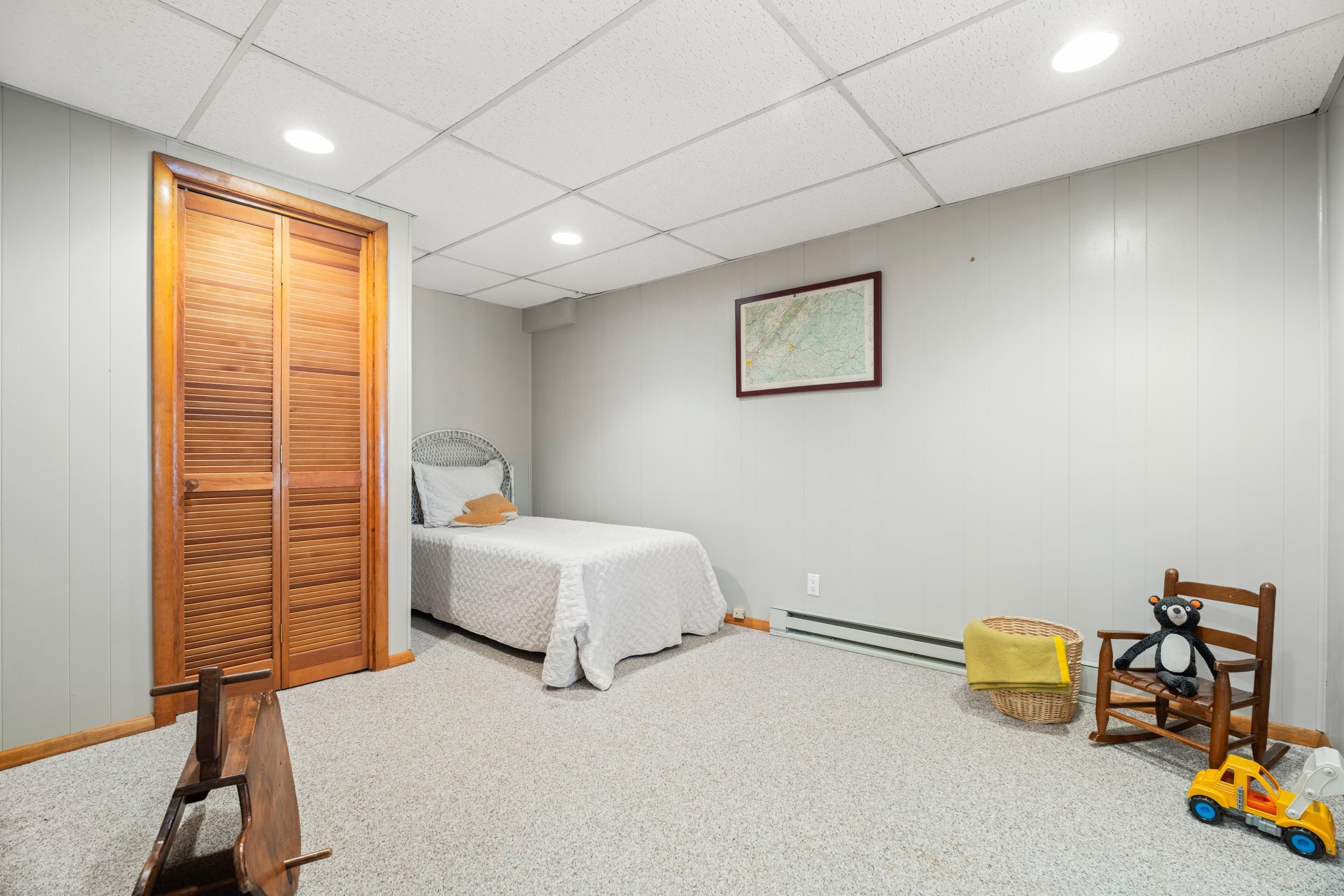 35 HILLSIDE DR, VERONA, Virginia 24482, 3 Bedrooms Bedrooms, ,2 BathroomsBathrooms,Residential,35 HILLSIDE DR,676316 MLS # 676316