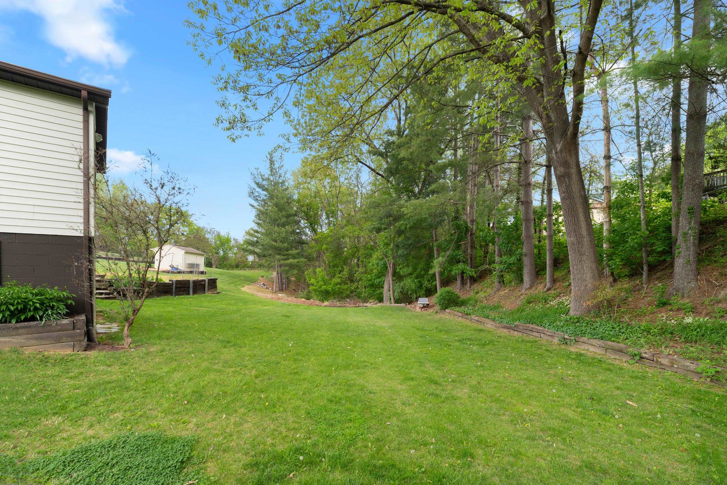 35 HILLSIDE DR, VERONA, Virginia 24482, 3 Bedrooms Bedrooms, ,2 BathroomsBathrooms,Residential,35 HILLSIDE DR,676316 MLS # 676316