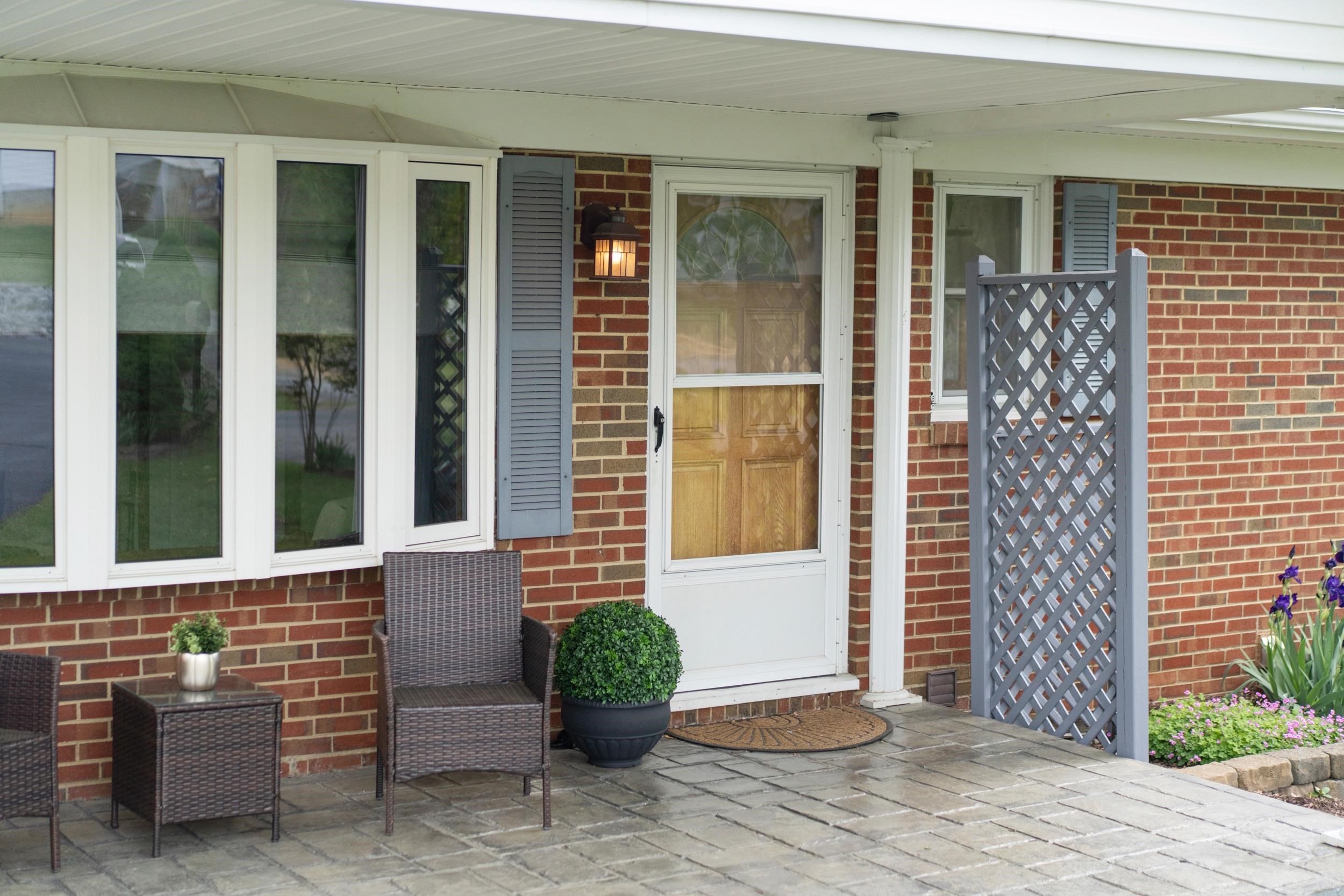 35 HILLSIDE DR, VERONA, Virginia 24482, 3 Bedrooms Bedrooms, ,2 BathroomsBathrooms,Residential,35 HILLSIDE DR,676316 MLS # 676316